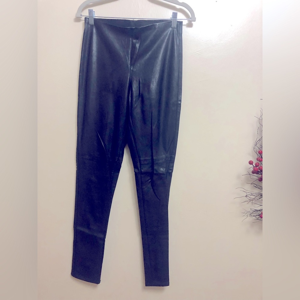 Slim fit pleather leggings